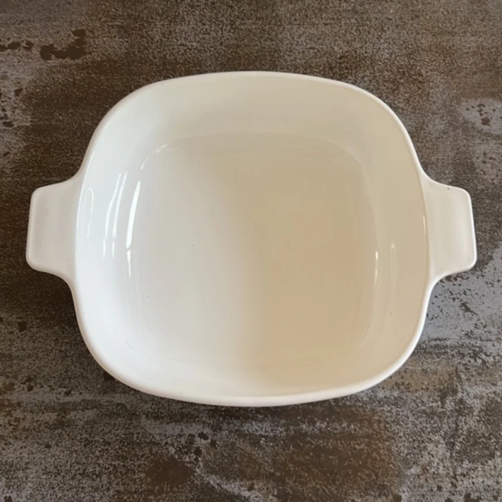 Corning Ware 1 quart white blue vintage